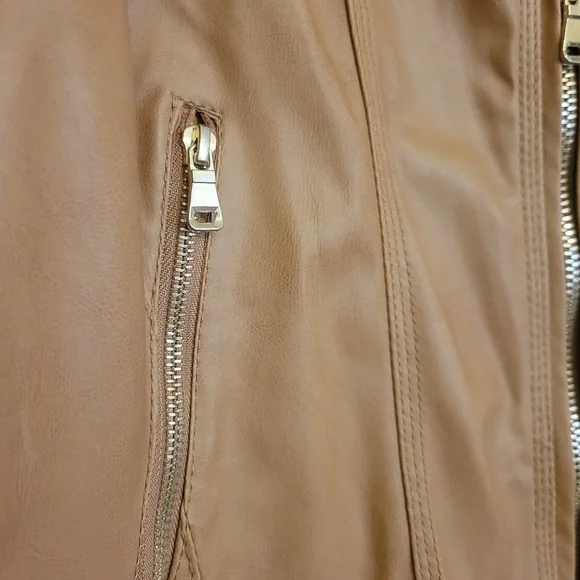 NWOT SIZE 2X. WOMENS JACKET WITH DETACHABLE HOOD - Picture 5 of 16